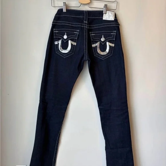 Women’s 2000’s Low Rise RARE True Religion Straight Leg Jeans - Picture 2 of 4